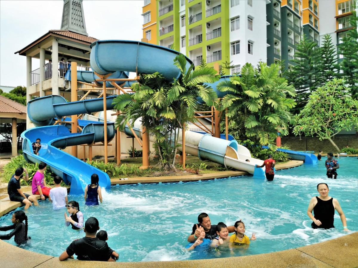 B - Lagoon Water Themepark Suite Melaka Town Zewnętrze zdjęcie