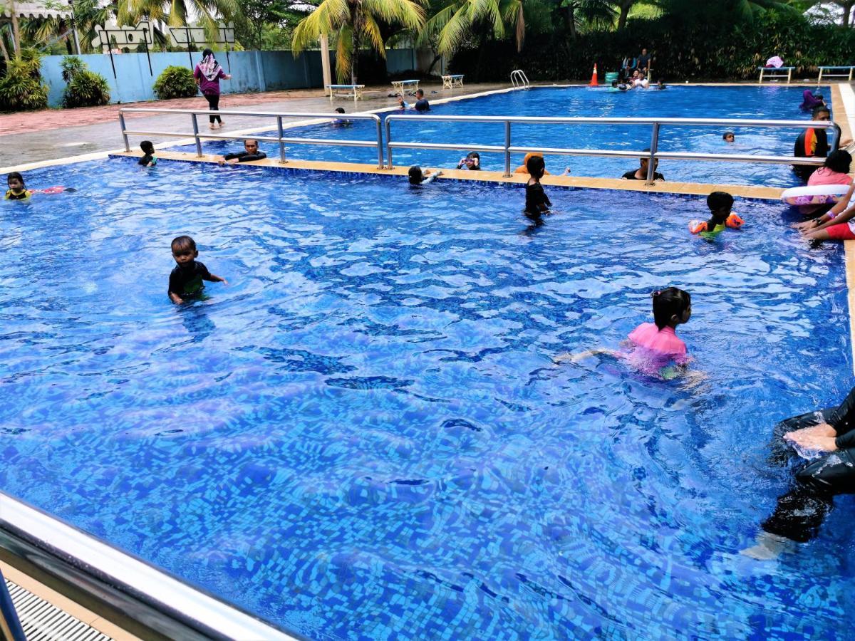 B - Lagoon Water Themepark Suite Melaka Town Zewnętrze zdjęcie