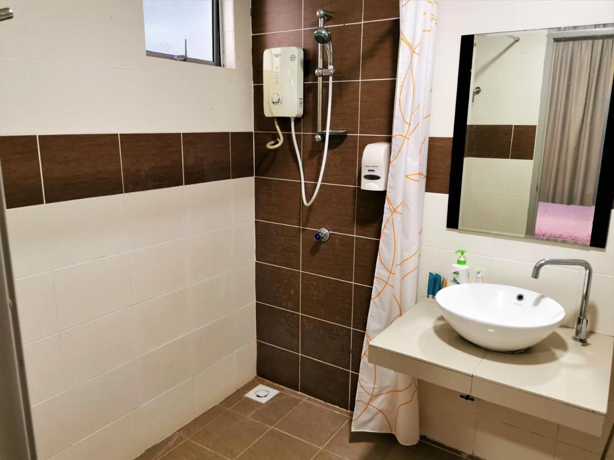B - Lagoon Water Themepark Suite Melaka Town Zewnętrze zdjęcie