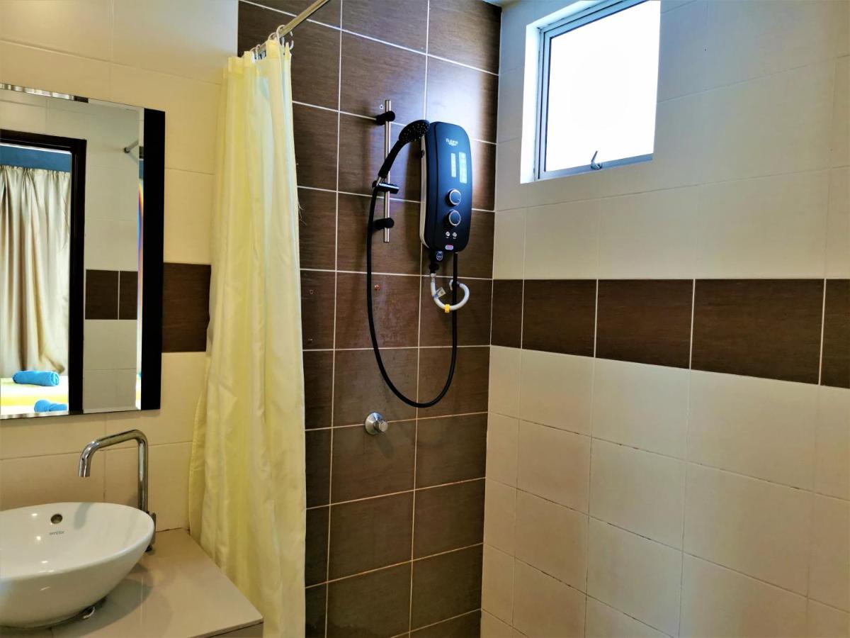 B - Lagoon Water Themepark Suite Melaka Town Zewnętrze zdjęcie