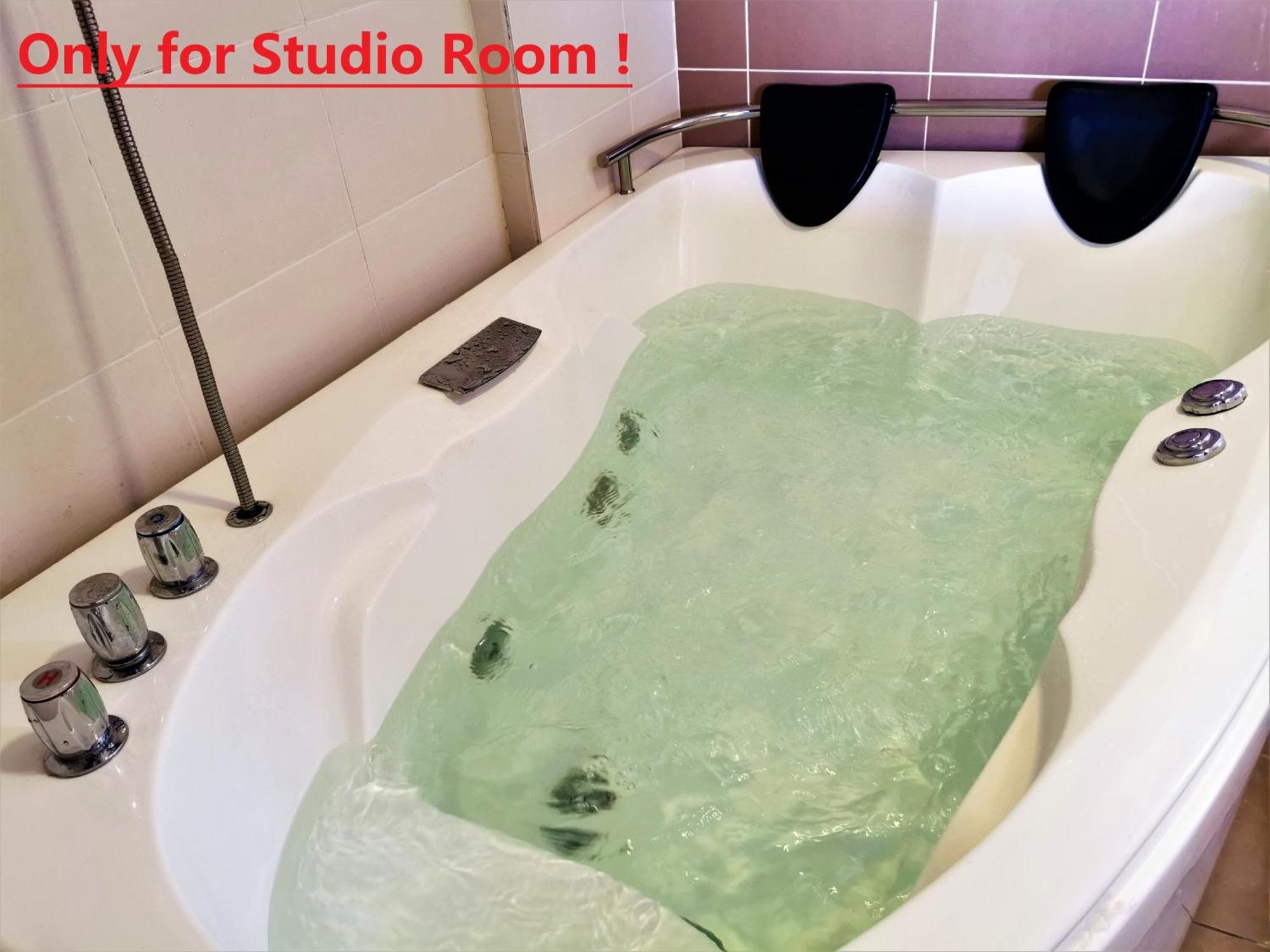 B - Lagoon Water Themepark Suite Melaka Town Zewnętrze zdjęcie
